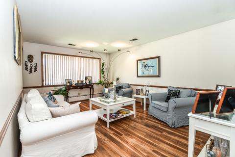 5149 State Rd, Burbank, IL 60459 photo 4