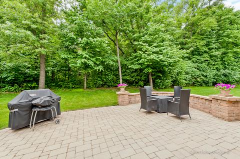859 Forest Glen Ct, Bartlett, IL 60103 photo 4