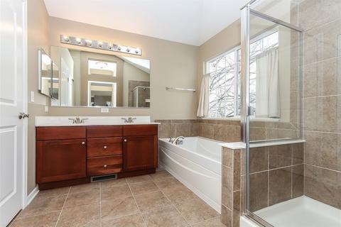 888 Forest Glen Ct, Bartlett, IL 60103 photo 20
