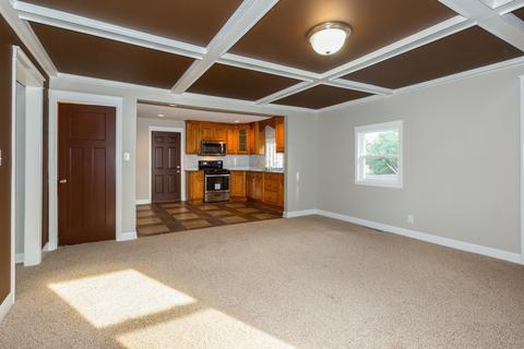 411 Singleton Pl, Joliet, IL 60436 photo 5