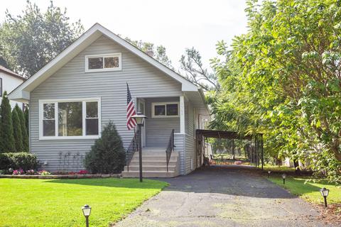 1365 E Walnut Ave, Des Plaines, IL 60016 photo 1