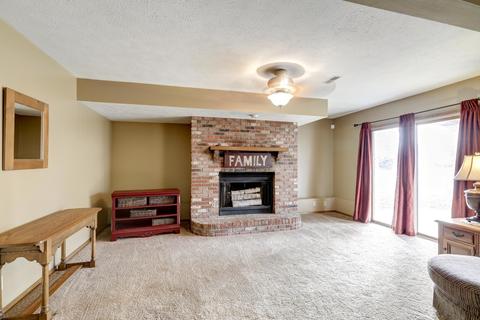 2703 Rainbow Ave, Bloomington, IL 61704 photo 17
