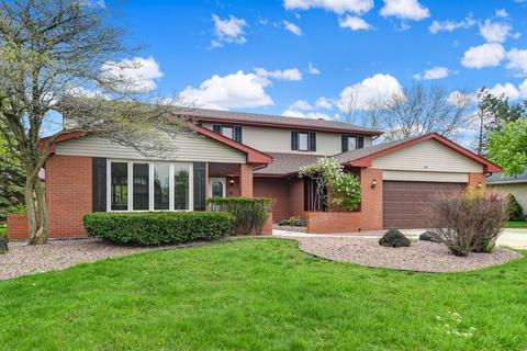 215 Rodgers Ct, Willowbrook, IL 60527 photo 2