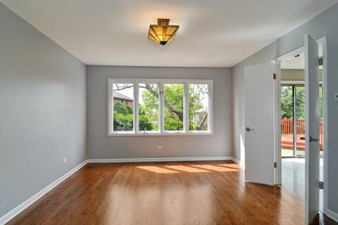 215 Rodgers Ct, Willowbrook, IL 60527 photo 7