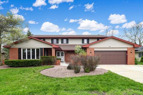 215 Rodgers Ct, Willowbrook, IL 60527 photo 1