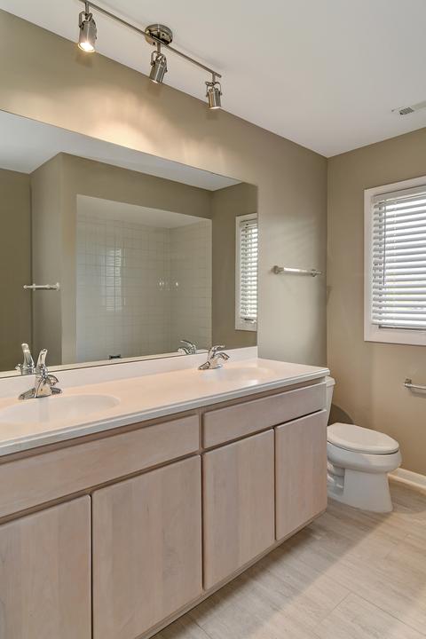 215 Rodgers Ct, Willowbrook, IL 60527 photo 27
