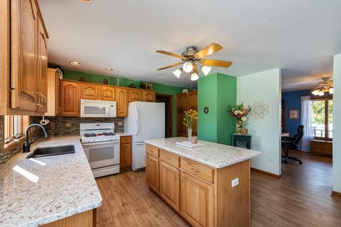 3672 193rd Ct, Lansing, IL 60438 photo 4