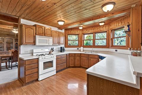 19318 Streit Rd, Harvard, IL 60033 photo 9