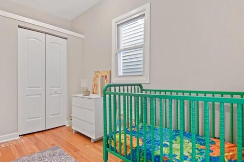 3028 N Gresham Ave, Chicago, IL 60618 photo 7