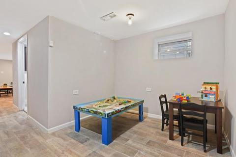 3028 N Gresham Ave, Chicago, IL 60618 photo 20