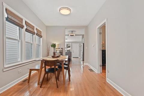 3028 N Gresham Ave, Chicago, IL 60618 photo 5