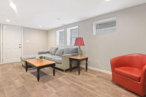3028 N Gresham Ave, Chicago, IL 60618 photo 23