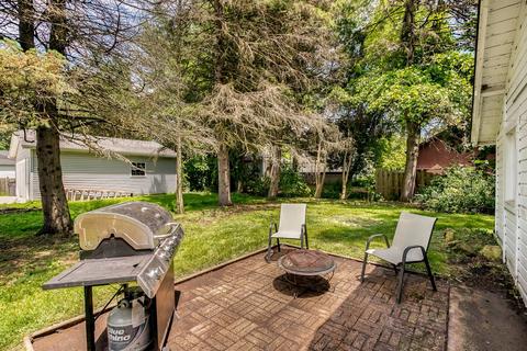 833 Cedar Ave, Elgin, IL 60120 photo 17