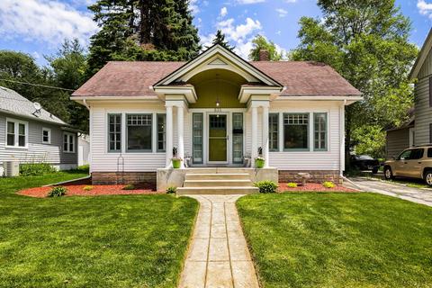 833 Cedar Ave, Elgin, IL 60120 photo 1