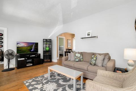 833 Cedar Ave, Elgin, IL 60120 photo 5