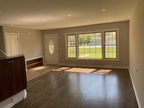 1301 Anthony Rd, Wheeling, IL 60090 photo 5