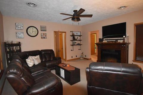 206 N 8th St, Cornell, IL 61319 photo 13