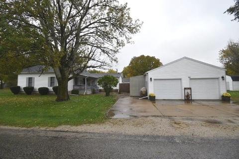 206 N 8th St, Cornell, IL 61319 photo 1
