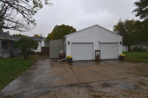 206 N 8th St, Cornell, IL 61319 photo 2