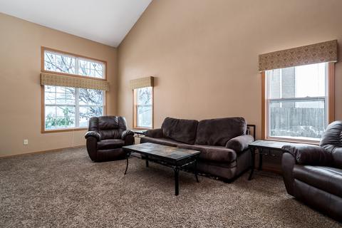 756 Fieldcrest Dr, Byron, IL 61010 photo 5