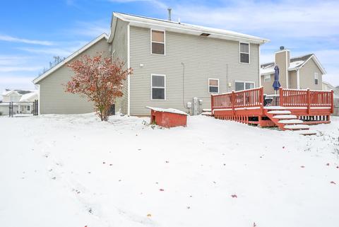 756 Fieldcrest Dr, Byron, IL 61010 photo 2