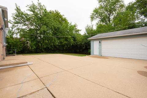 205 Donald Ter, Glenview, IL 60025 photo 22