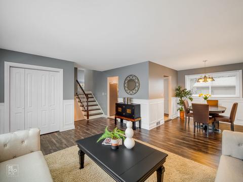 205 Donald Ter, Glenview, IL 60025 photo 3