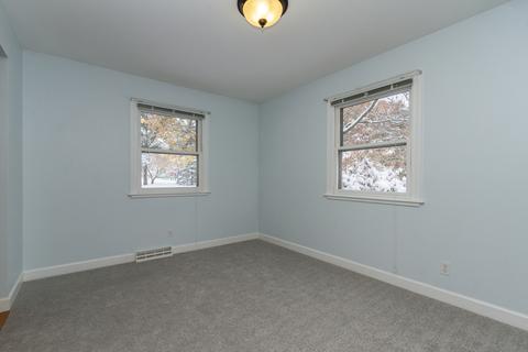 300 Rustic Ln, Algonquin, IL 60102 photo 9