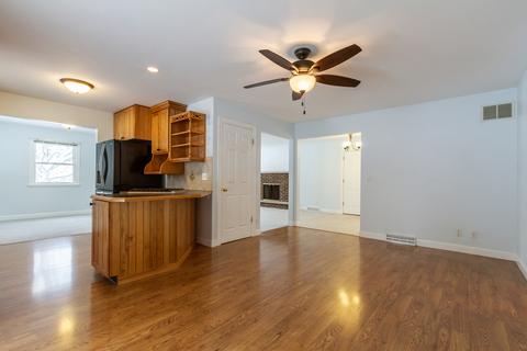 300 Rustic Ln, Algonquin, IL 60102 photo 14