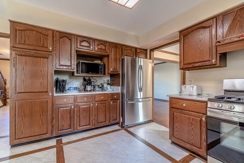 855 Aberdeen Ct, Bolingbrook, IL 60440 photo 8