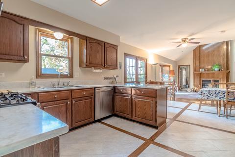 855 Aberdeen Ct, Bolingbrook, IL 60440 photo 14