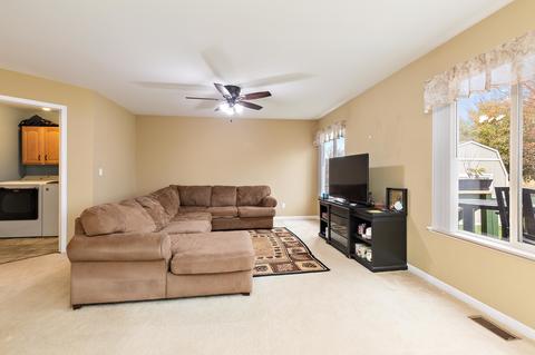 6004 Bluegrass Trl, Mchenry, IL 60050 photo 8