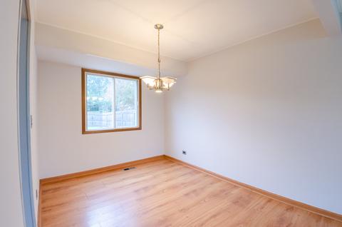 792 Heather Ln, Bartlett, IL 60103 photo 5