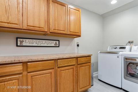 1165 Ancient Oaks Ct, Bartlett, IL 60103 photo 23