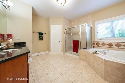 26428 Silverleaf Dr, Plainfield, IL 60585 photo 9