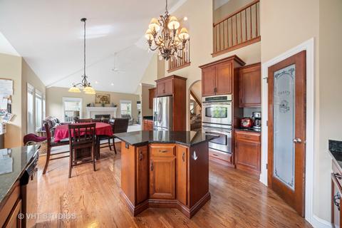 26428 Silverleaf Dr, Plainfield, IL 60585 photo 5