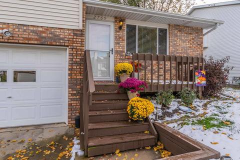 2769 Arrowhead Dr, Bloomington, IL 61704 photo 2