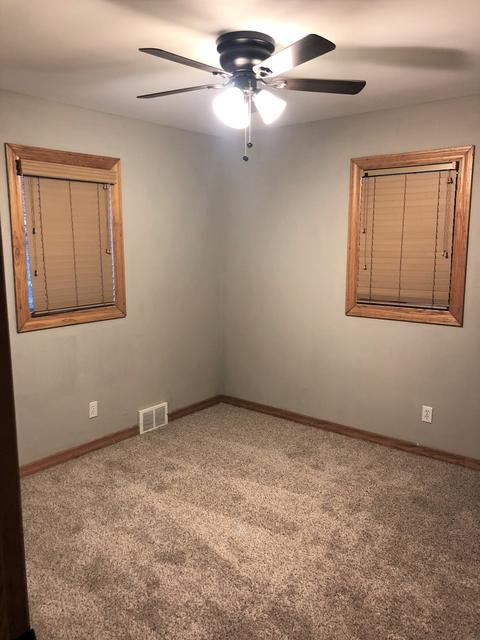 704 E 1st St, Lockport, IL 60441 photo 9