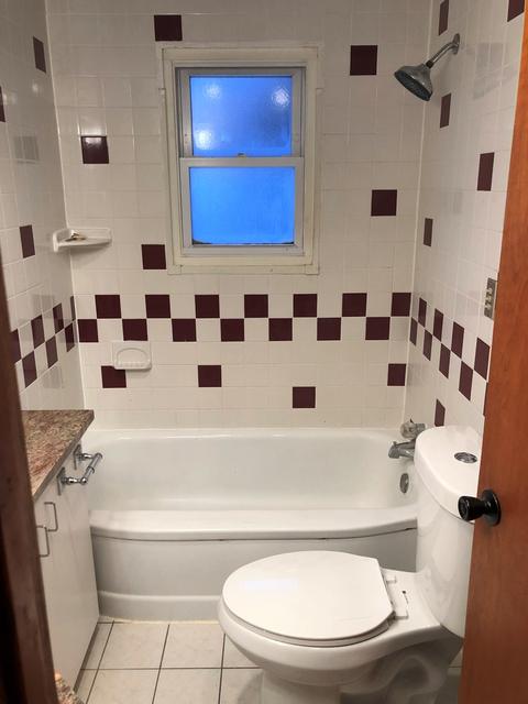704 E 1st St, Lockport, IL 60441 photo 8