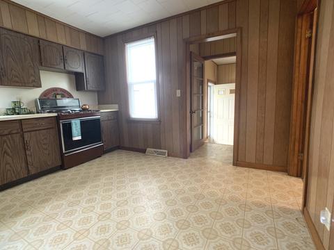 106 S Taylor St, Cherry, IL 61317 photo 13