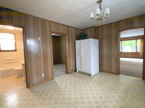 106 S Taylor St, Cherry, IL 61317 photo 11