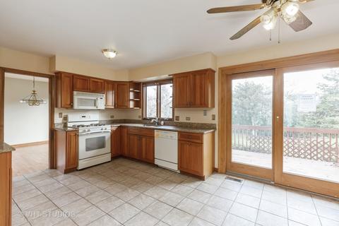 1201 Gulf Keys Rd, Elgin, IL 60120 photo 3
