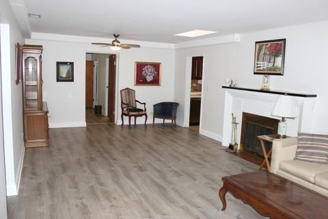 902 Aurora Way, Wheaton, IL 60189 photo 8