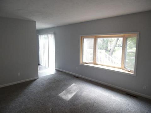 2303 Clearwater Ave, Bloomington, IL 61704 photo 8