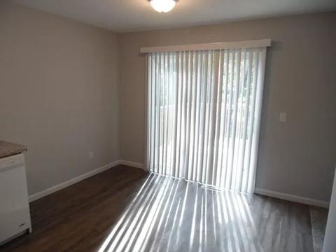 2303 Clearwater Ave, Bloomington, IL 61704 photo 10