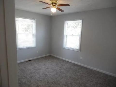 2303 Clearwater Ave, Bloomington, IL 61704 photo 14