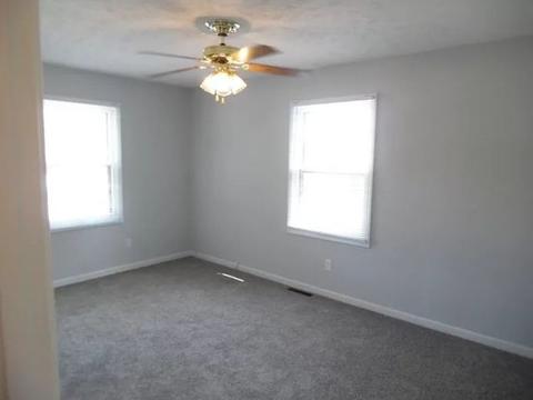 2303 Clearwater Ave, Bloomington, IL 61704 photo 12