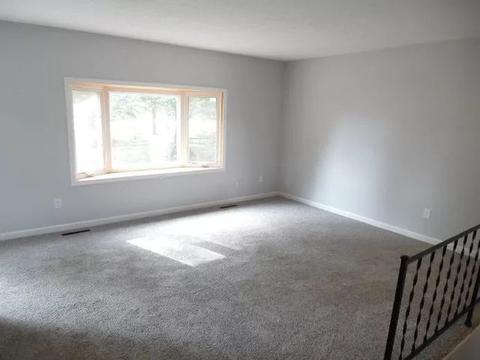 2303 Clearwater Ave, Bloomington, IL 61704 photo 7
