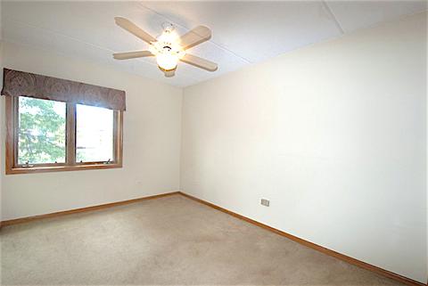 675 Pearson St #302, Des Plaines, IL 60016 photo 10