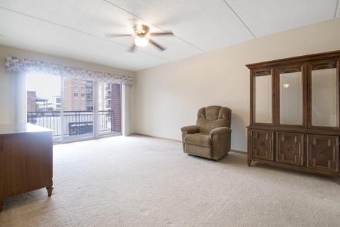 675 Pearson St #302, Des Plaines, IL 60016 photo 3